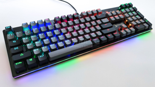 Клавиатура A4Tech Bloody B828N Light Strike Neon, USB 1.8m, 0.2ms, мех клавиатура с переключателями